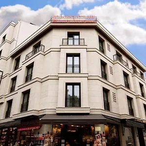 Antusa Design & Hotel